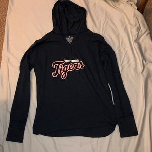 Detroit tigers hooded shirt